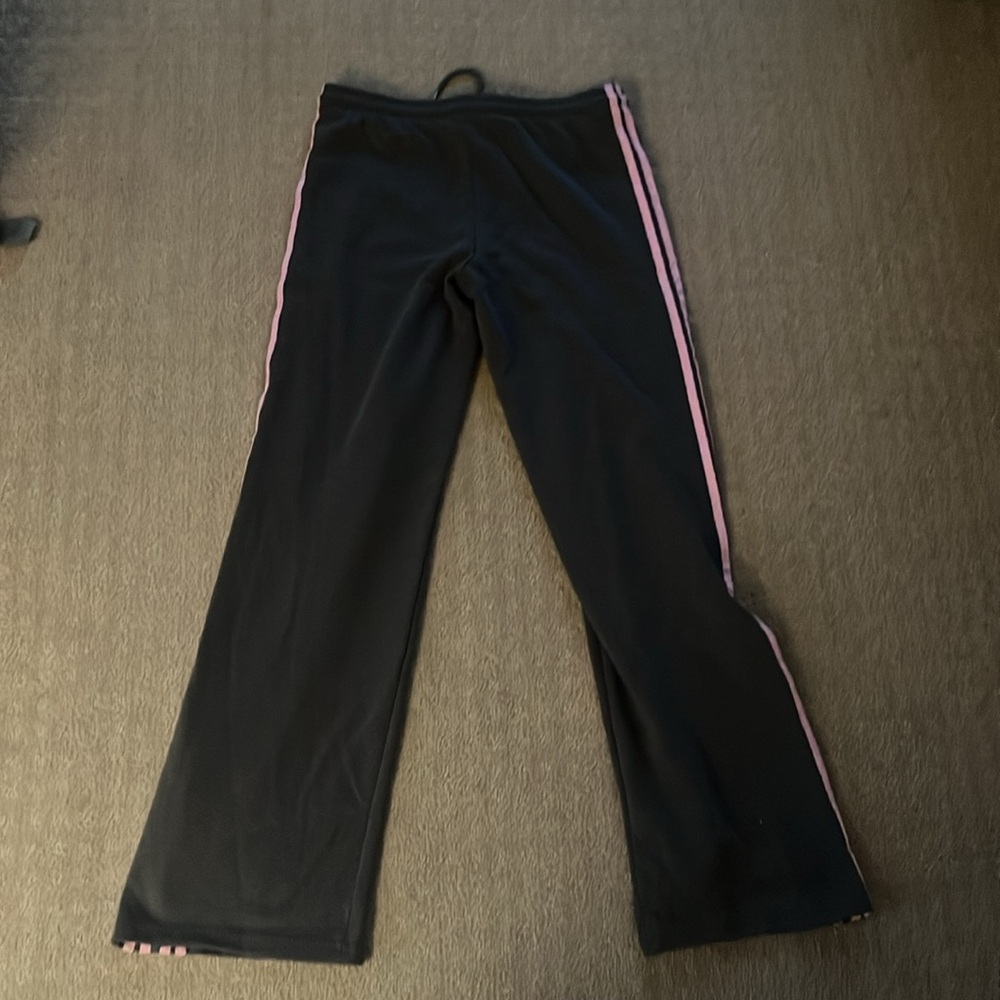 Edikted Low Rise Sweatpants - Picture 2 of 2